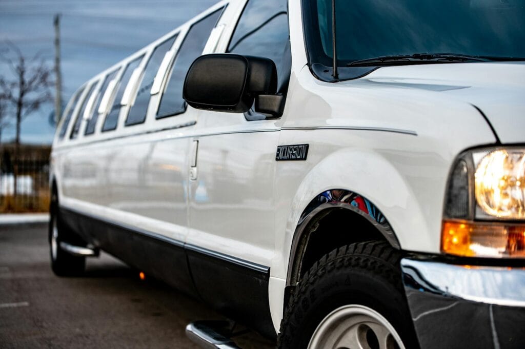 Hourly limo rental for parties or events